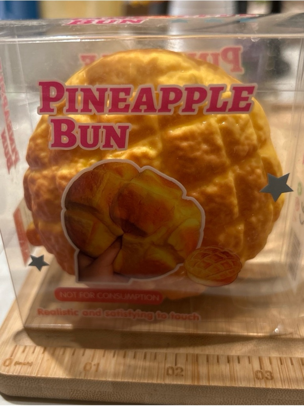 Crunchy pineapple bun squishy